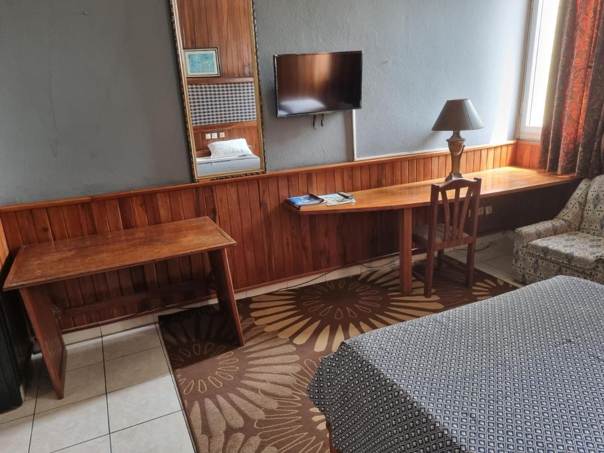 Hotel Saffana Douala Exterior foto